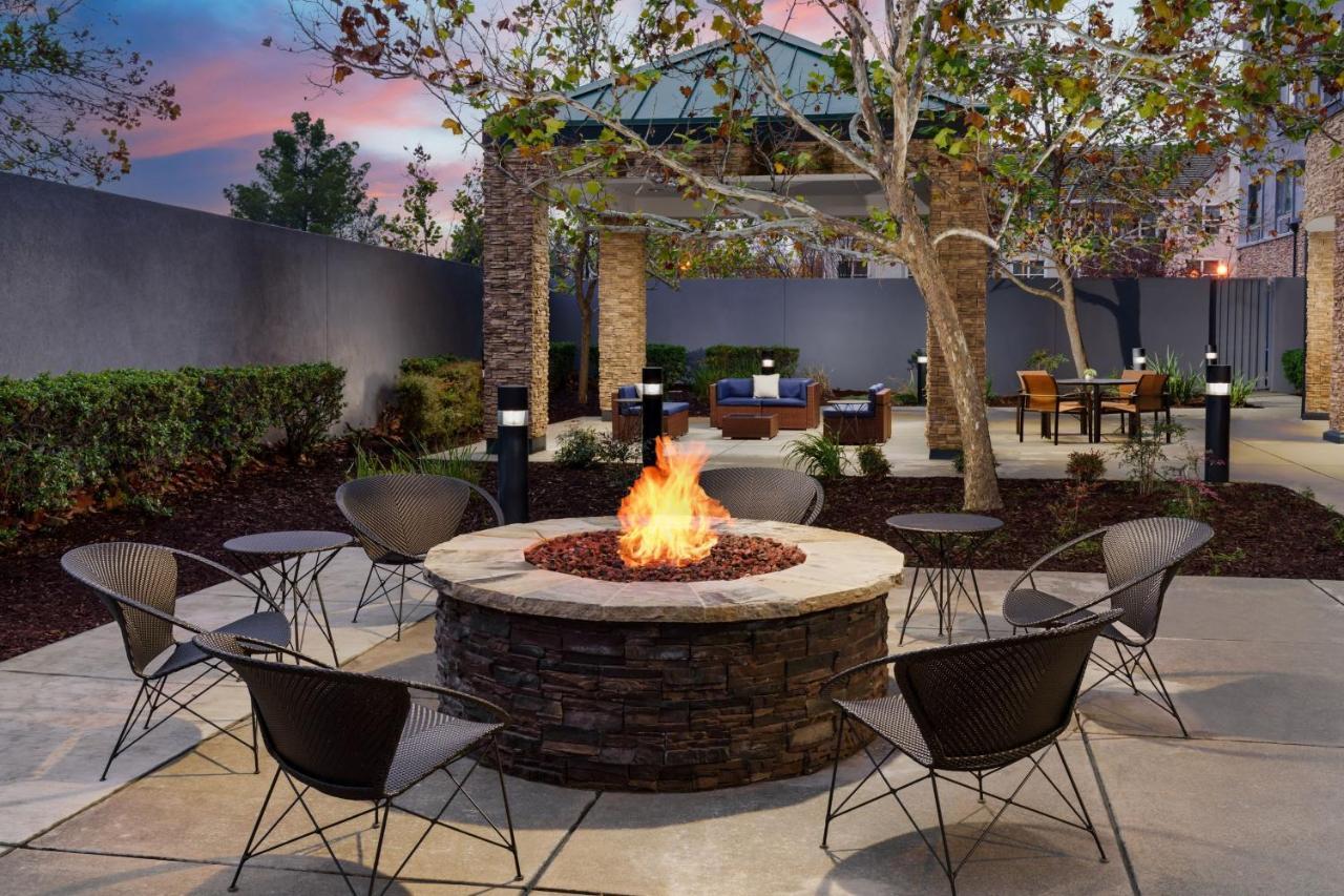 Hotel Courtyard By Marriott Sacramento Folsom Zewnętrze zdjęcie